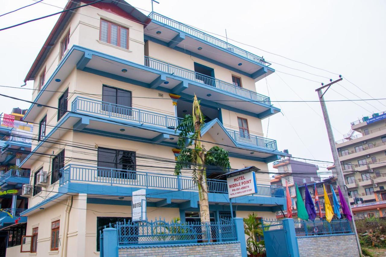 Hotel Middle Point Pvt Ltd Pokhara Eksteriør billede